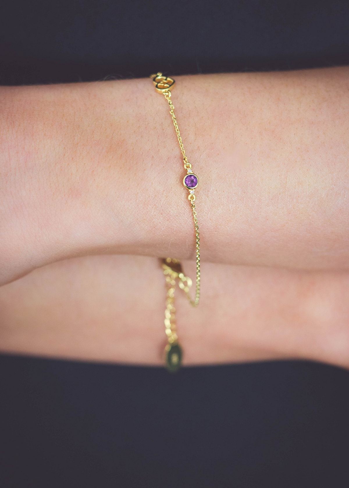 NATURAL AMETHYST AND TWO NATURAL DIAMOND FEBRUARY BRACELET GOLD