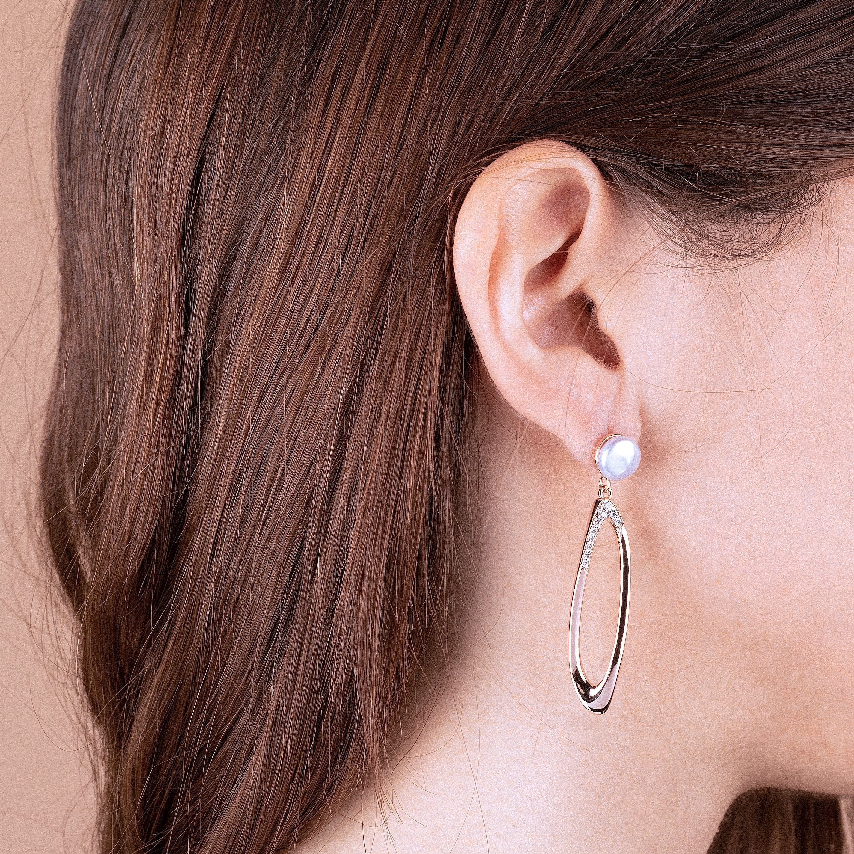 Bronzallure Hoop Earrings with Coin Pearls