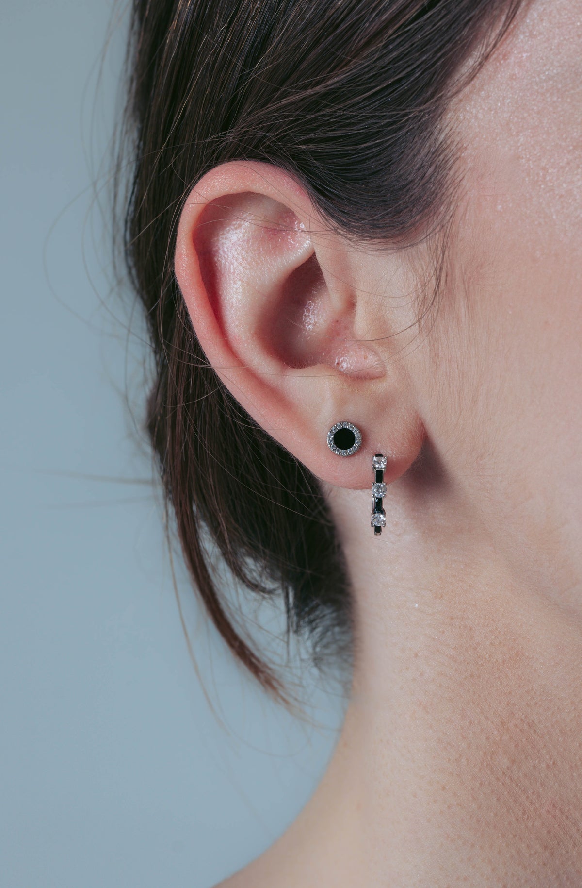 REFLECTION ENAMEL HOOP EARRINGS SILVER