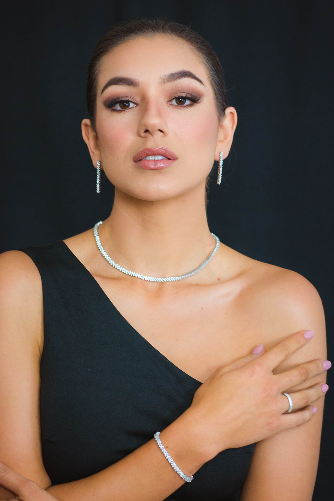 GODDESS APHRODITE NECKLACE