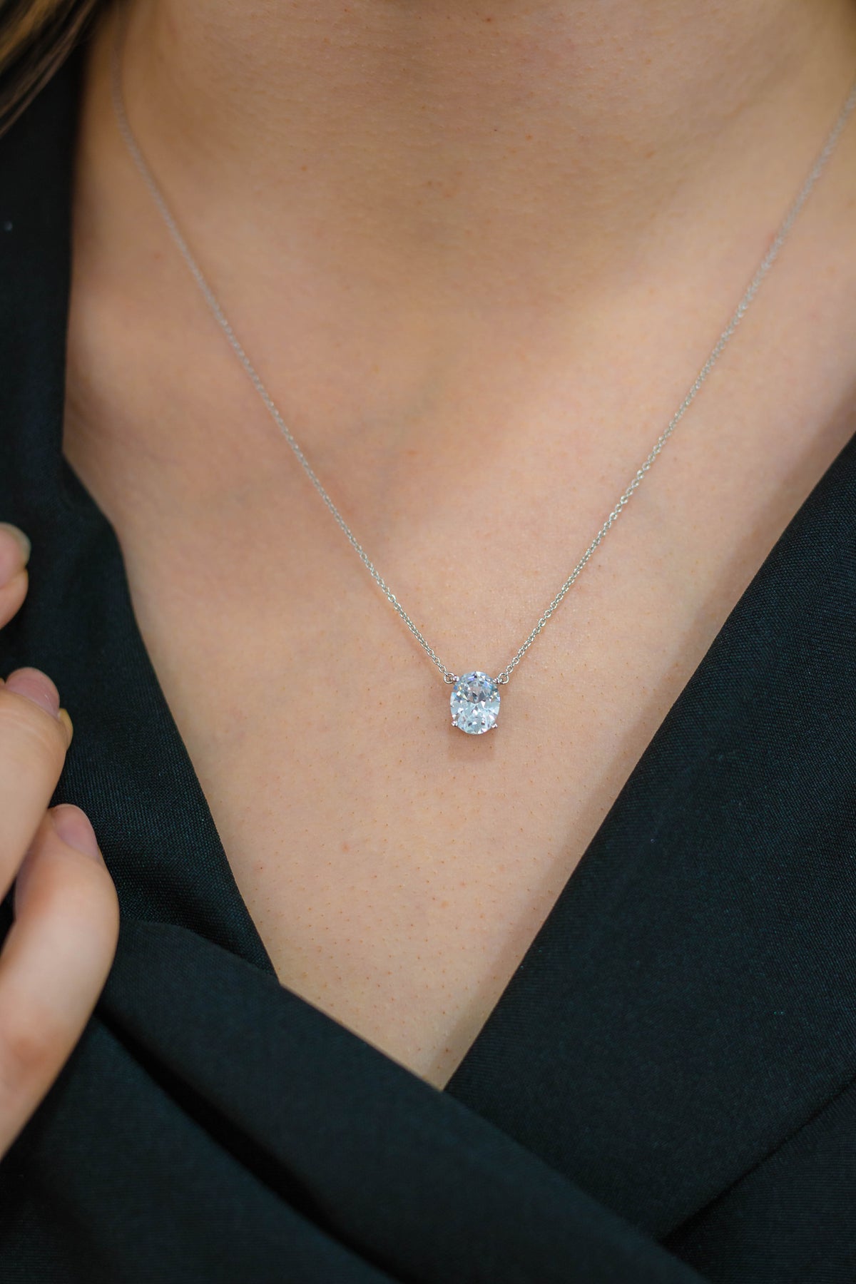 A CHRISTMAS JOURNEY ELLIPSE PENDANT SILVER