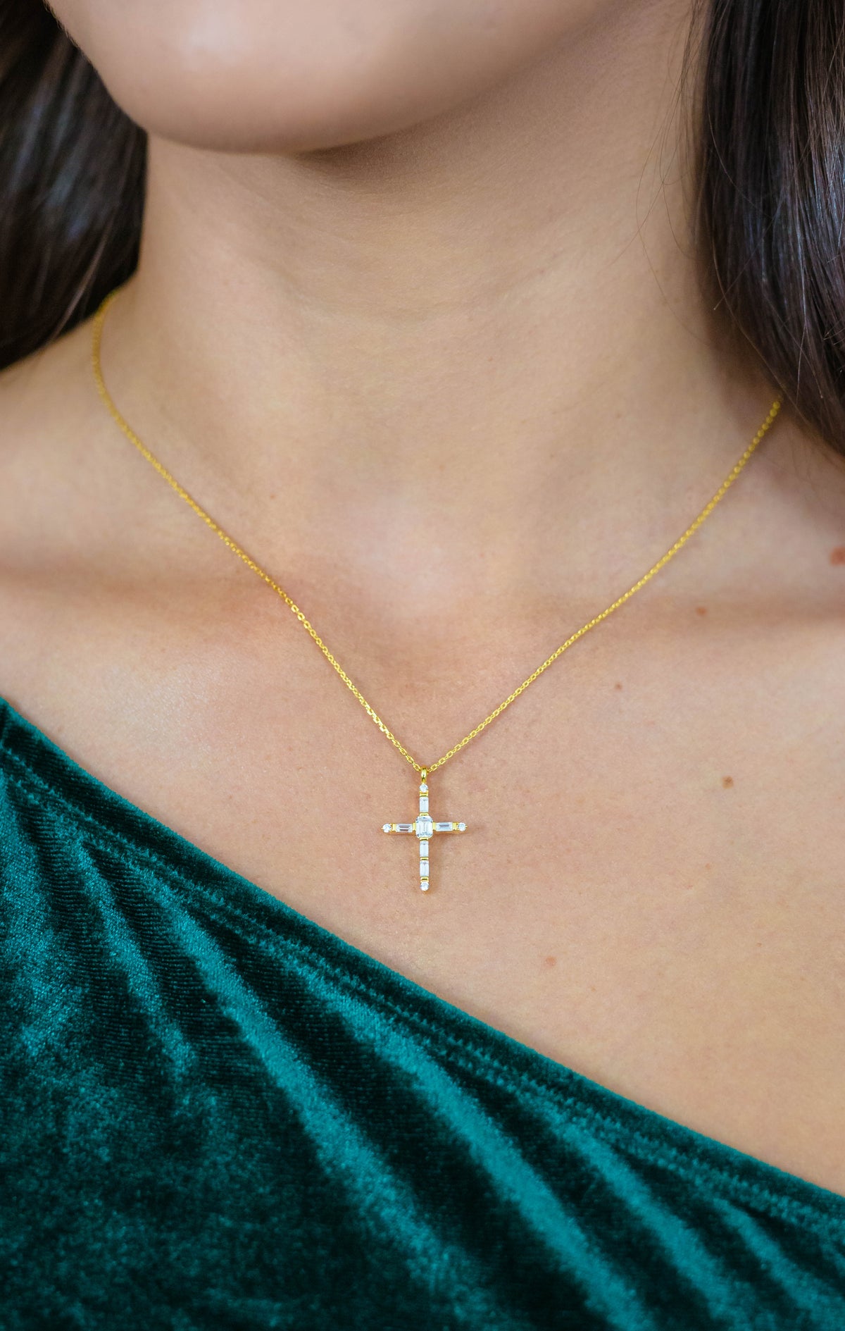 BAGUETTE CROSS GOLD