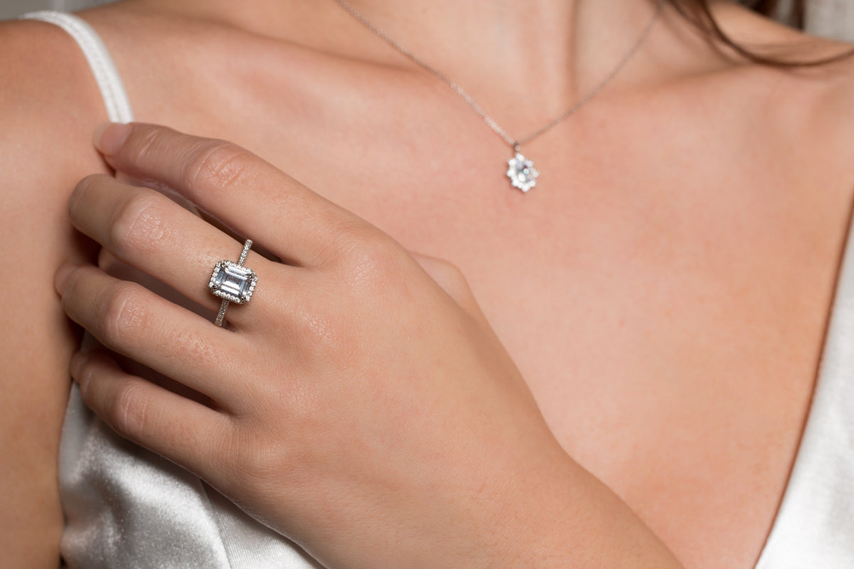 ICONIC BRIDAL VIOLET RING SILVER