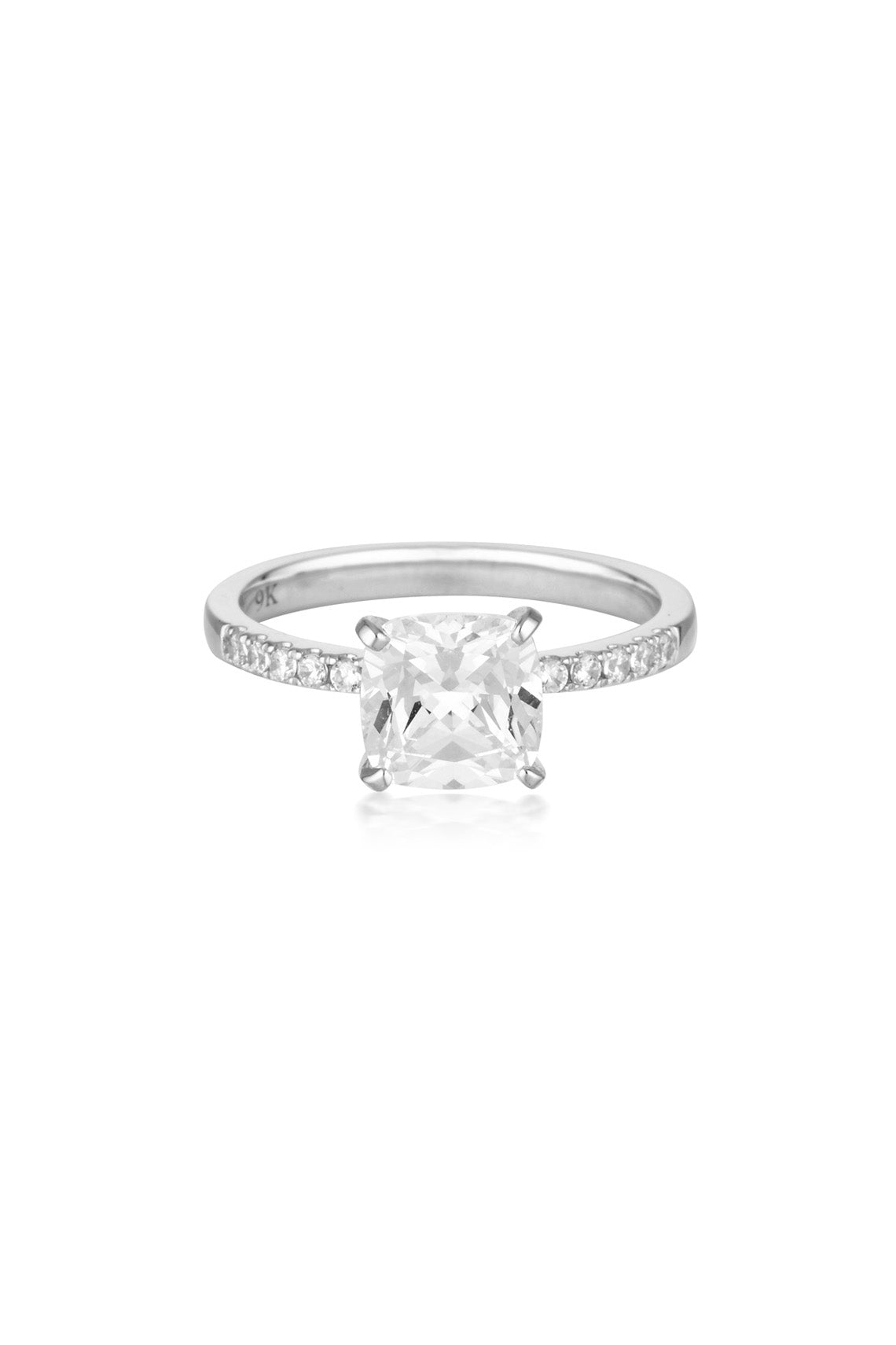 Cushion Cut 1.5ct Engagement Ring in White Gold