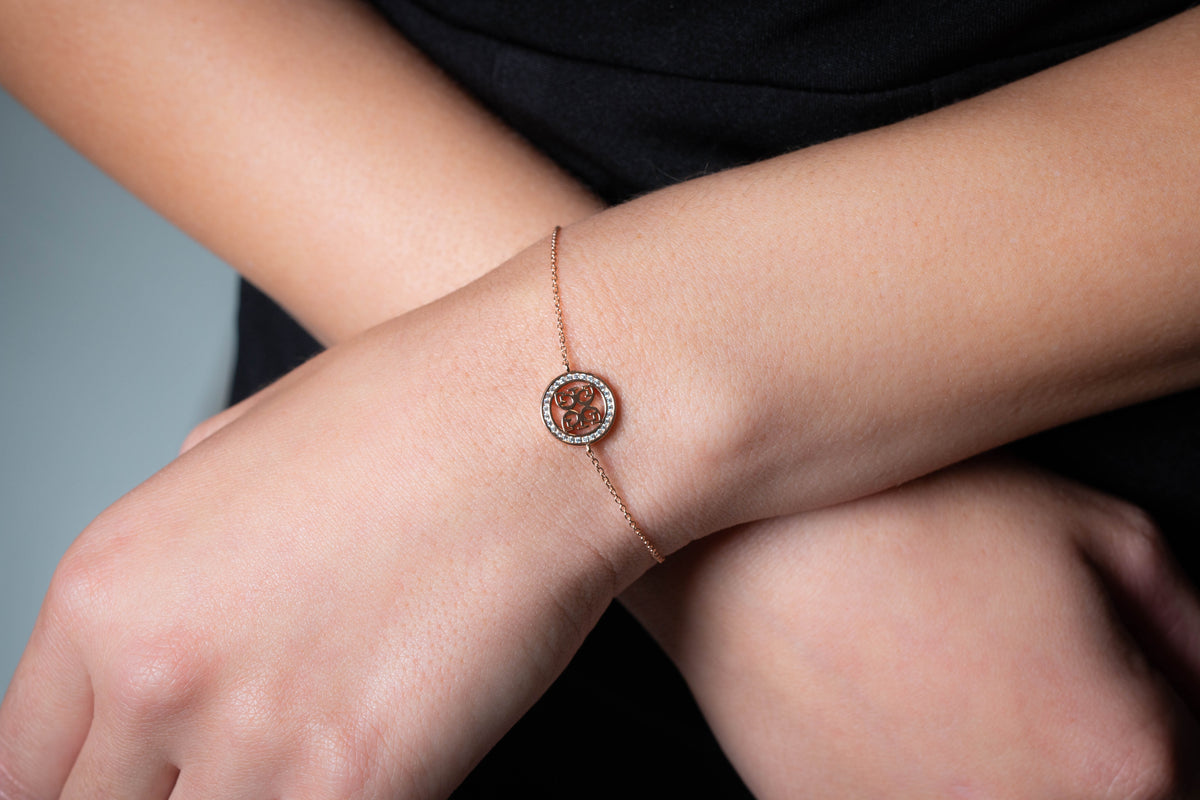 SIGNATURE MEDALION BRACELET ROSE GOLD