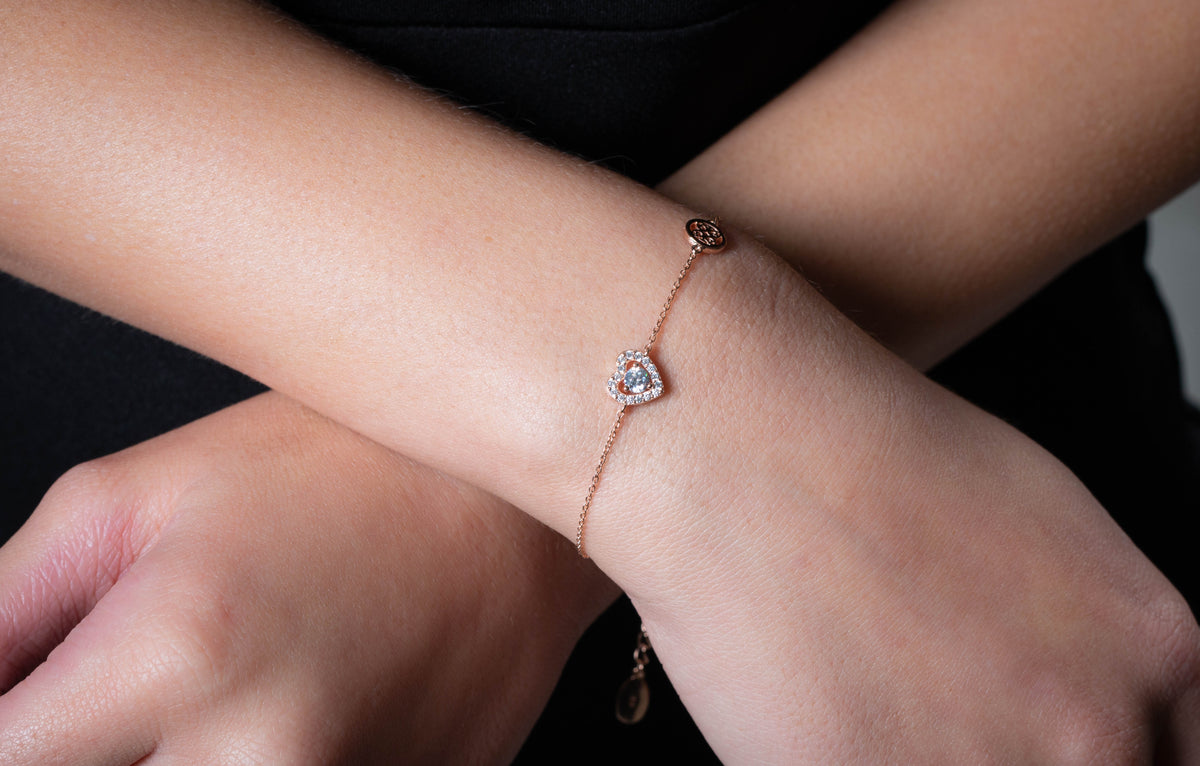 SIGNATURE SEALED WITH A KISS BRACELET ROSE GOLD