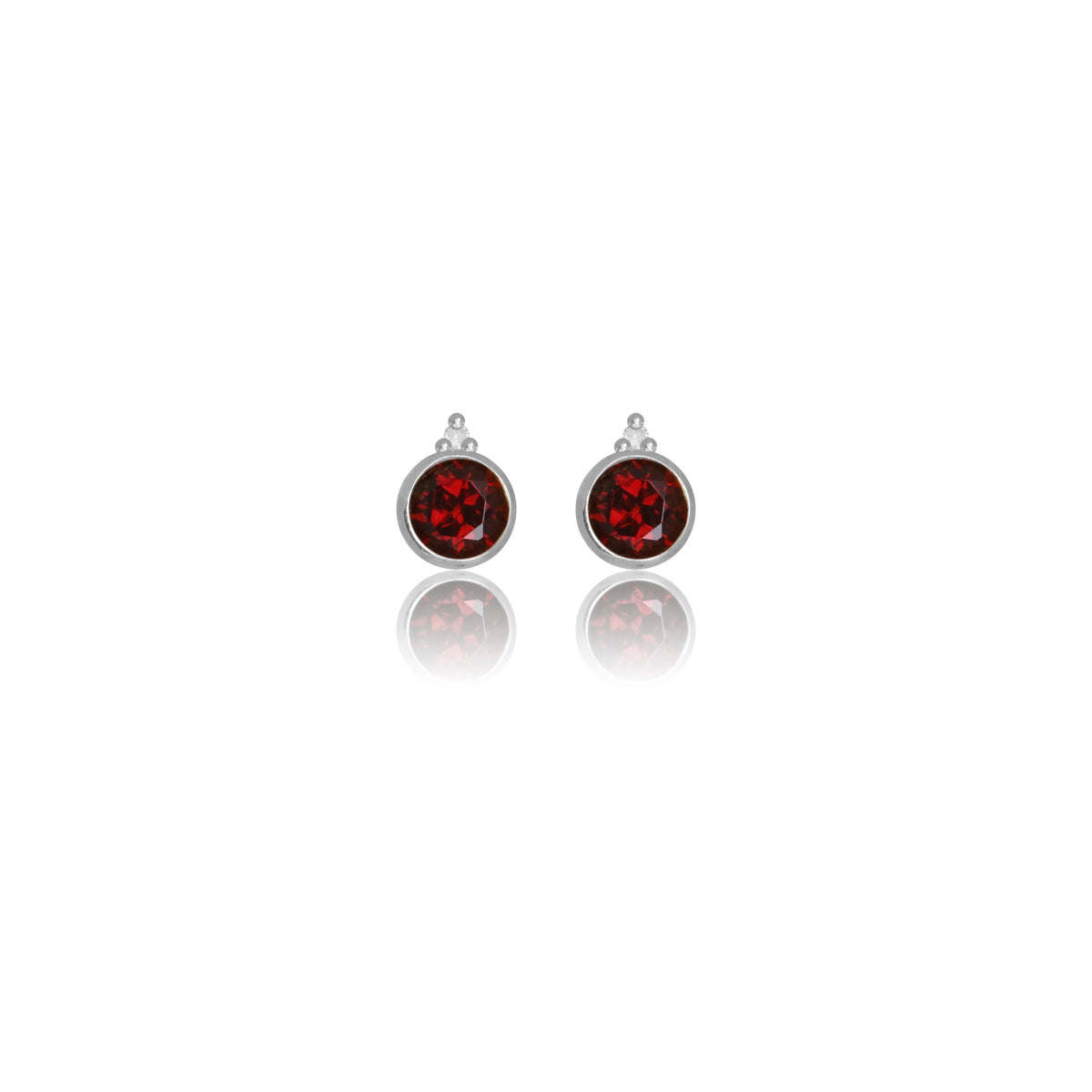 NATURAL GARNET AND TWO NATURAL DIAMOND JANUARY EARRINGS SILVER
